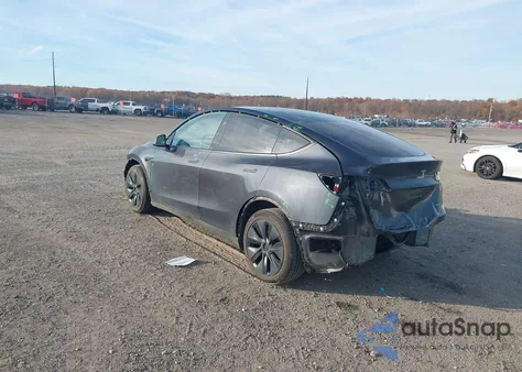2024 Tesla Model Y Long Range Dual Motor All-Wheel Drive from USA, damaged, VIN 7SAYGAEEXRF176838